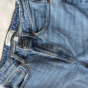 Abercrombie & Fitch 90’s Relaxed High-Rise Jeans Curve Love